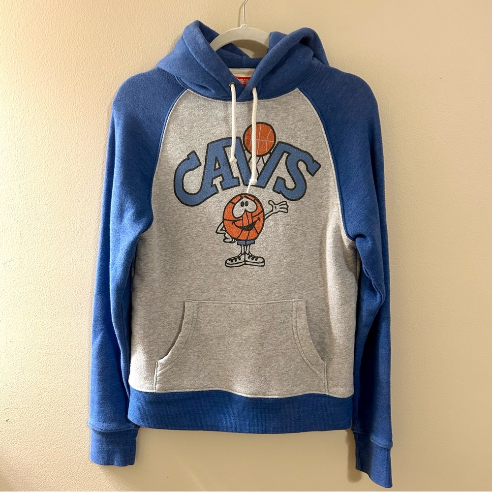 Homage Vintage Blue And Gray Cleveland Cavaliers Women’s Hoodie Size Small